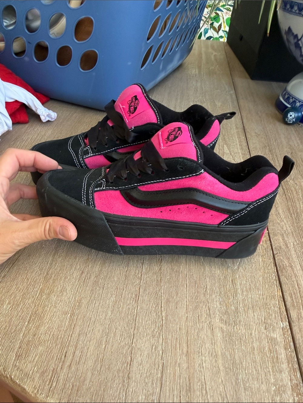 Platform sneaker